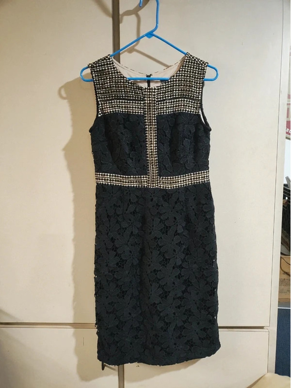 Donna Ricco New York size 6 Black laced